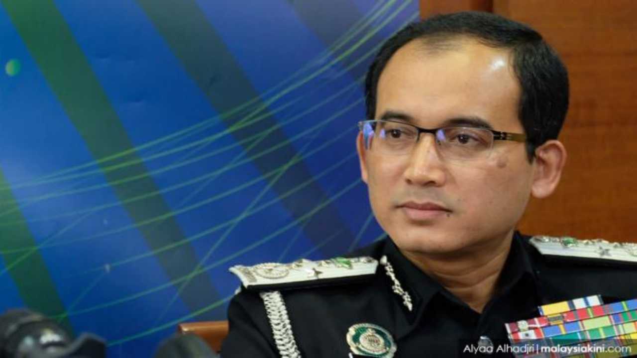 "Datuk" offering fake foreign worker card among nine arrested