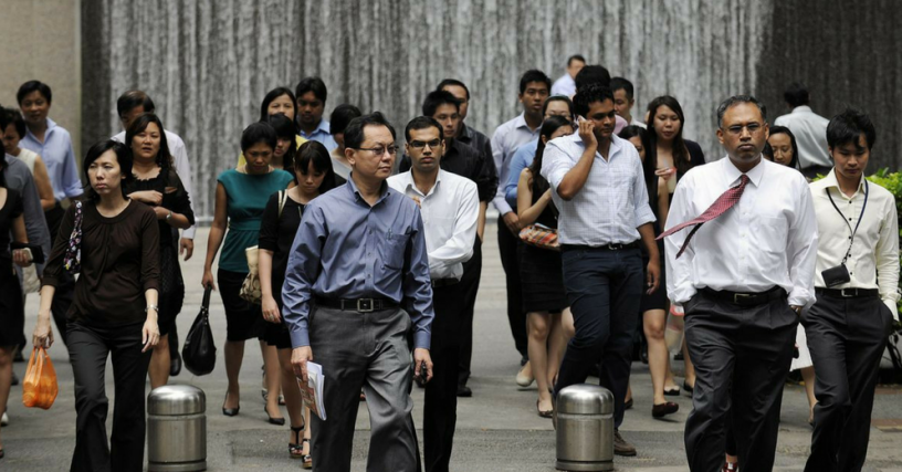 Are You Getting Paid Enough? This Is How Much M'sians Should Be Earning In 2017.